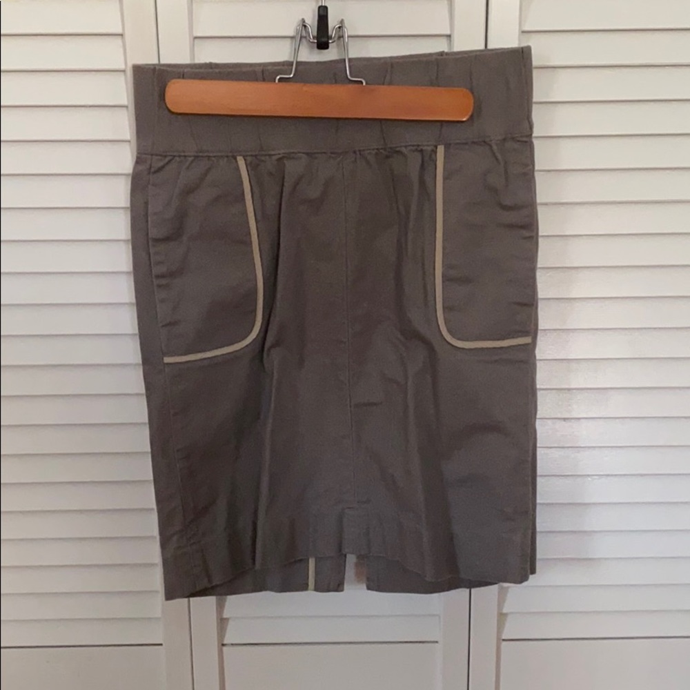 Women’s GAP maternity skirt